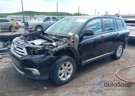 2011 Toyota Highlander Base V6 z USA, uszkodzony, nr VIN 5TDZK3EH9BS041518